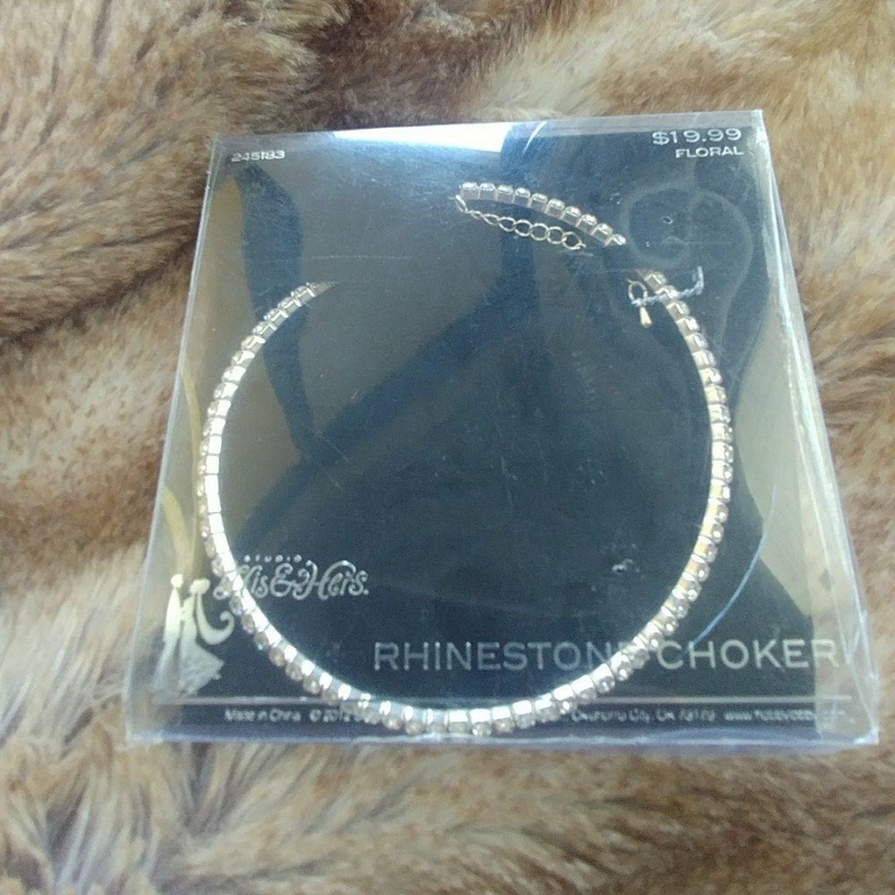 *NEW* Rhinstone Choker